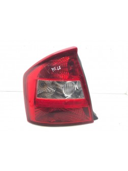 Фонарь задний левый бу для Kia Cerato  1.6 i,  2004 г.