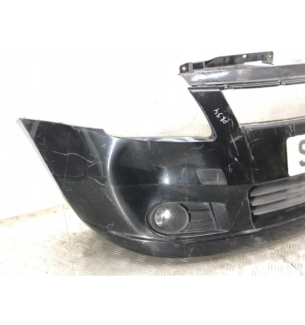 Бампер передний бу для Suzuki Swift  1.5 i,  2006 г.