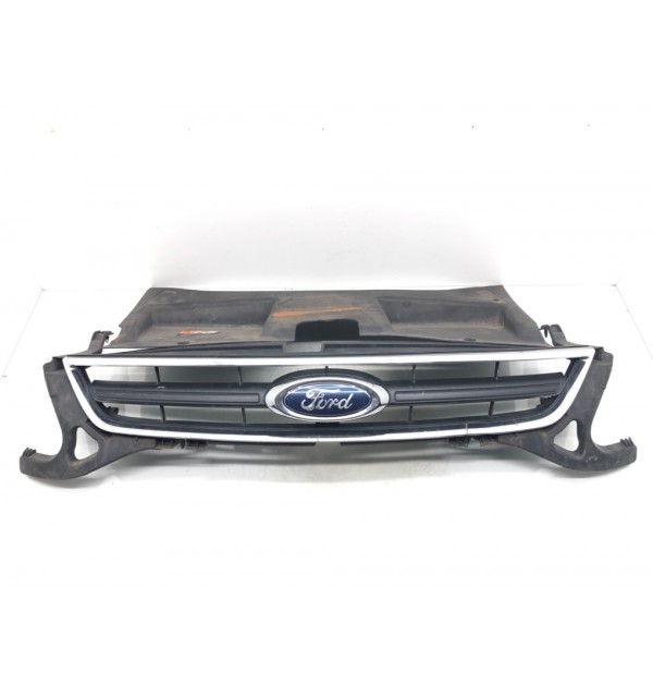 Решетка радиатора бу для Ford Mondeo 4 2.0 TDCi,  2012 г.