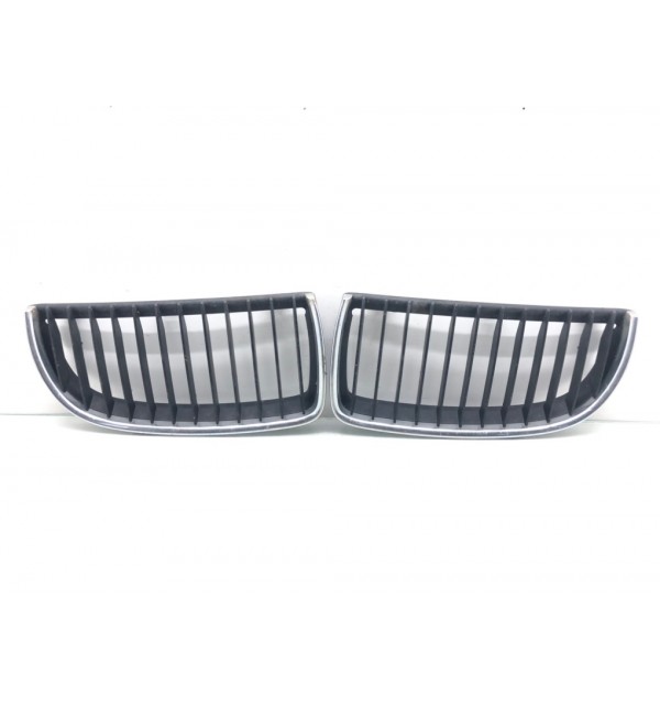 Решетка радиатора бу для BMW 3 E90/E91/E92/E93 2.0 TD,  2006 г.