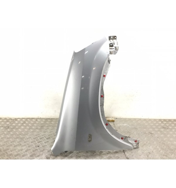 Крыло переднее правое бу для Honda CR-V  2.2 CTDi,  2005 г.