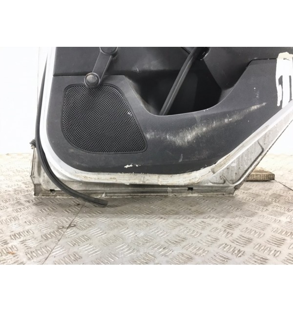 Дверь задняя правая бу для Ford Focus 3 1.6 Ti,  2011 г.