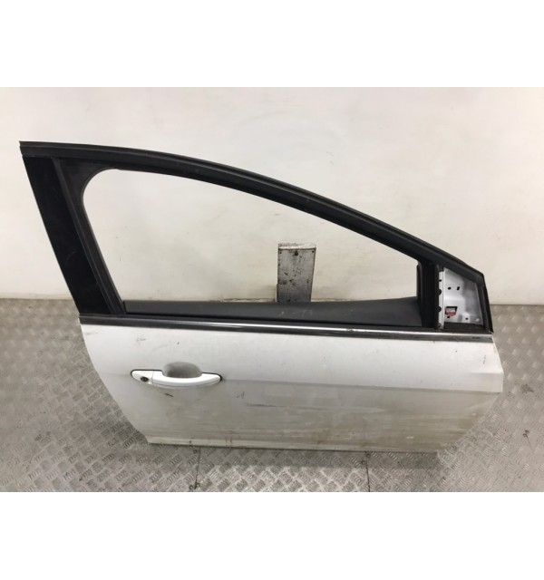 Дверь передняя правая бу для Ford Focus 3 1.6 Ti,  2011 г.