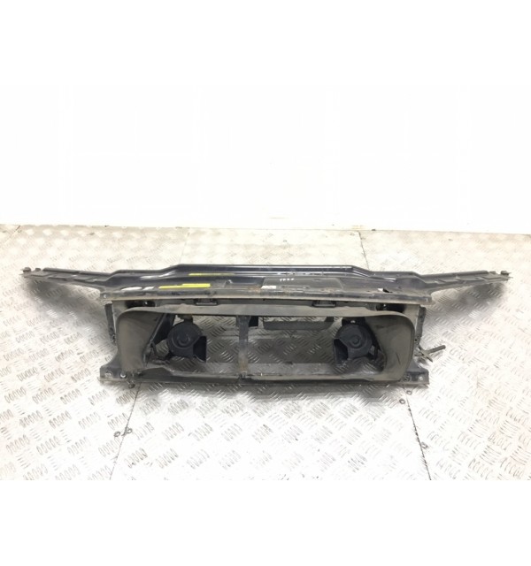 Панель передняя (телевизор) бу для Volvo V70  2.4 D5,  2006 г.