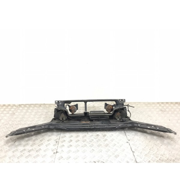 Панель передняя (телевизор) бу для Volvo V70  2.4 D5,  2006 г.