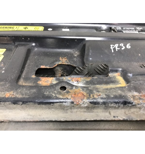 Панель передняя (телевизор) бу для Volvo V70  2.4 D5,  2006 г.