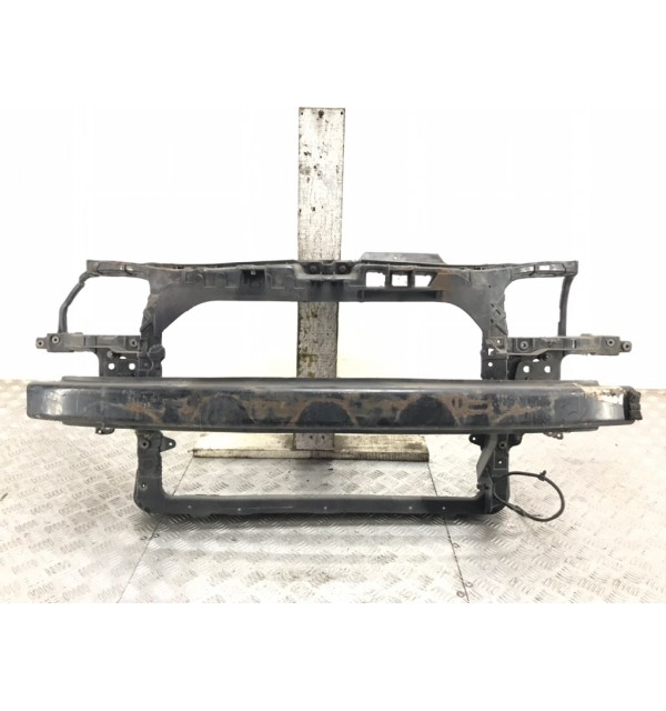 Панель передняя (телевизор) бу для Seat Ibiza  1.4 i,  2006 г.