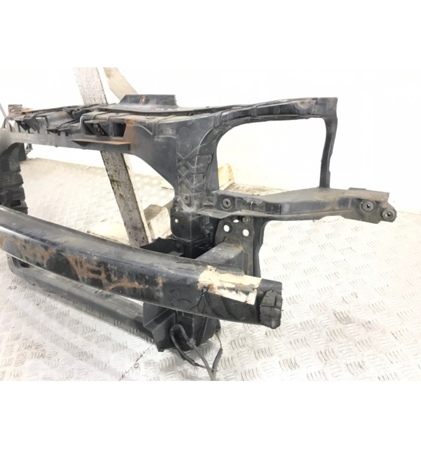 Панель передняя (телевизор) бу для Seat Ibiza  1.4 i,  2006 г.