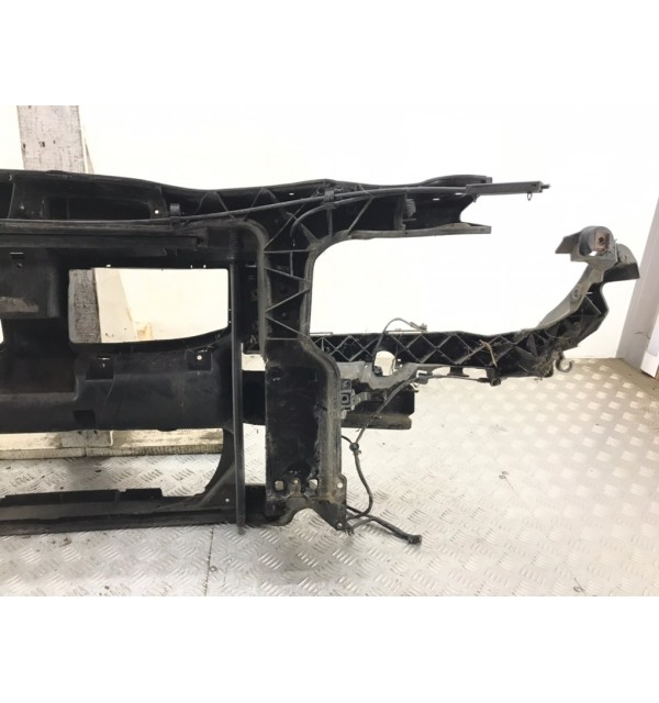 Панель передняя (телевизор) бу для BMW 3 E90/E91/E92/E93 2.0 TD,  2006 г.