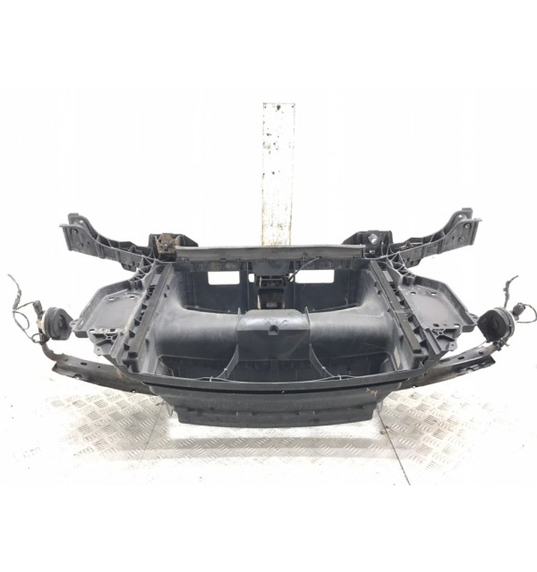Панель передняя (телевизор) бу для BMW 1 E87/E81/E82/E88 2.0 TD,  2011 г.