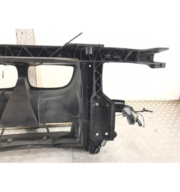 Панель передняя (телевизор) бу для BMW 1 E87/E81/E82/E88 2.0 TD,  2011 г.