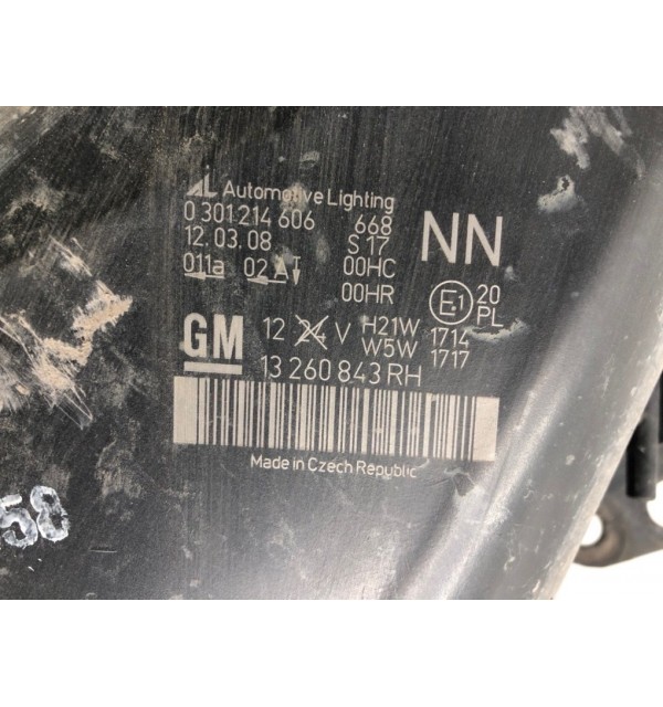 Фара правая бу для Opel Zafira B 1.8 i,  2008 г.