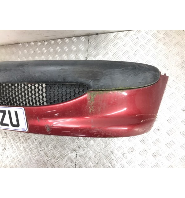 Бампер передний бу для Peugeot 206  2.0 HDi,  2004 г.