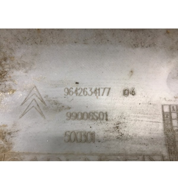 Бампер задний бу для Citroen C3  1.4 i,  2007 г.