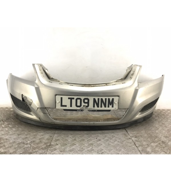 Бампер передний бу для Opel Zafira B 1.8 i,  2009 г.