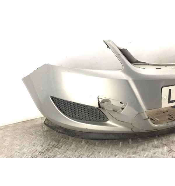 Бампер передний бу для Opel Zafira B 1.8 i,  2009 г.