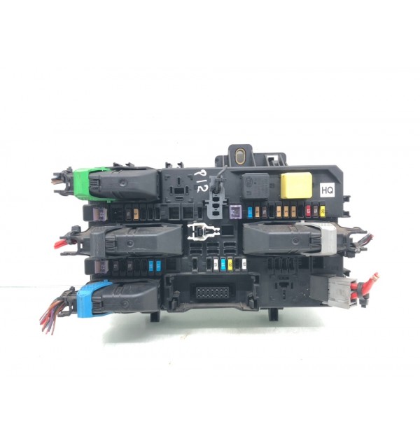 Блок предохранителей бу для Opel Zafira B 1.6 i,  2006 г.