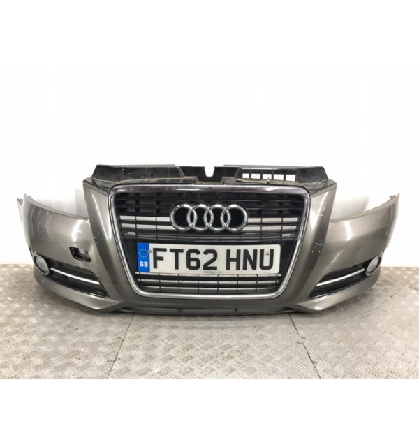 Бампер передний бу для Audi A3 8P 1.6 TDi,  2012 г.