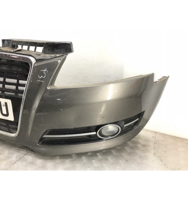 Бампер передний бу для Audi A3 8P 1.6 TDi,  2012 г.