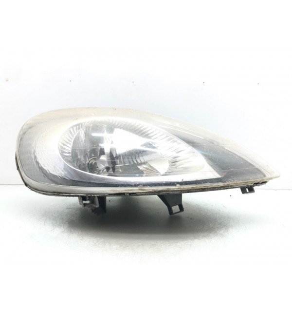 Фара правая бу для Nissan Primastar  1.9 DCi,  2004 г.