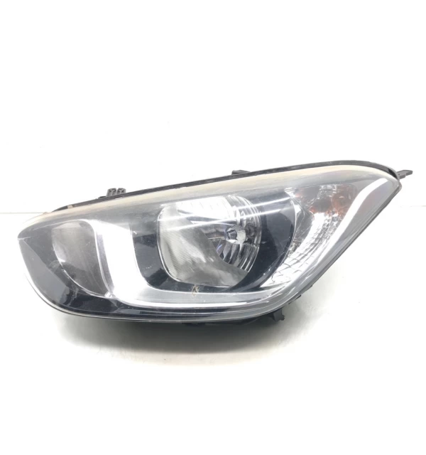 Фара левая бу для Hyundai i20  1.4 CRDi,  2013 г.