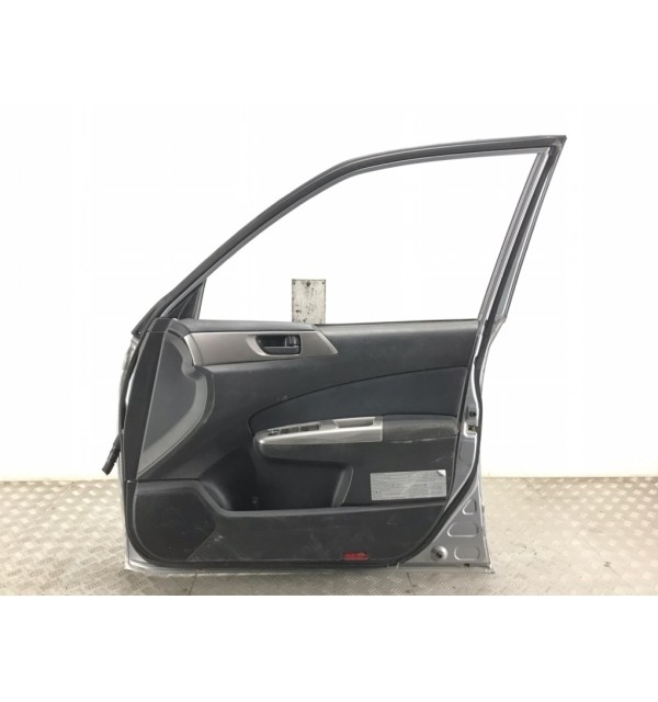 Дверь передняя правая бу для Subaru Forester  2.0 TD,  2009 г.