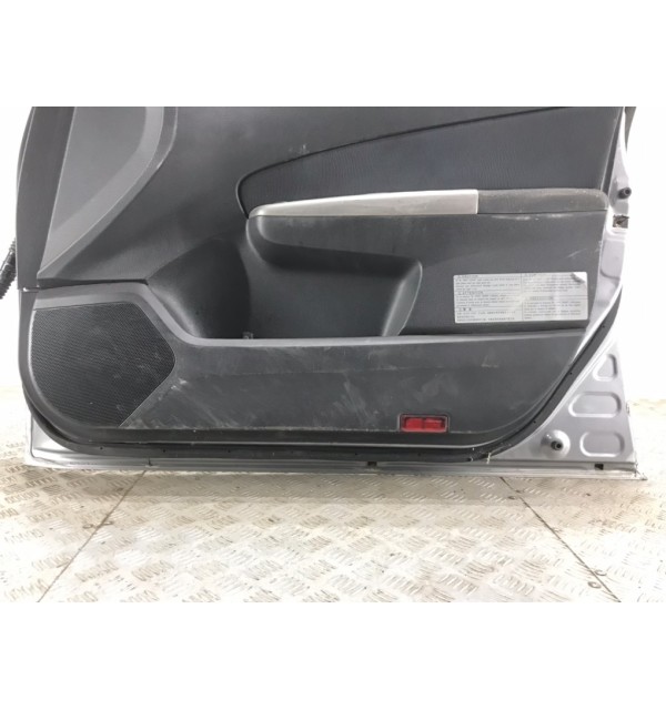 Дверь передняя правая бу для Subaru Forester  2.0 TD,  2009 г.