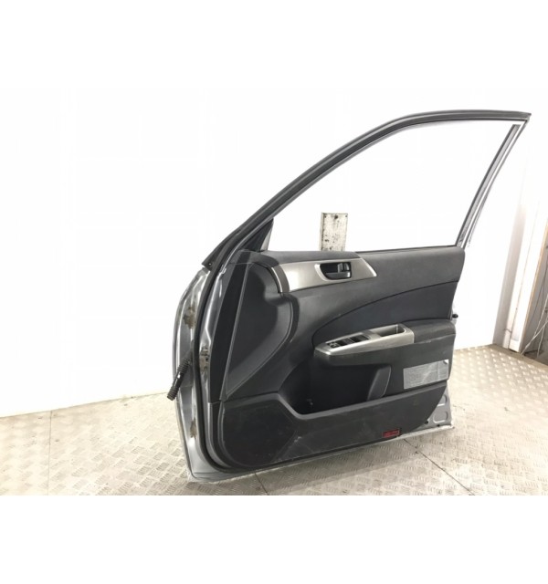 Дверь передняя правая бу для Subaru Forester  2.0 TD,  2009 г.