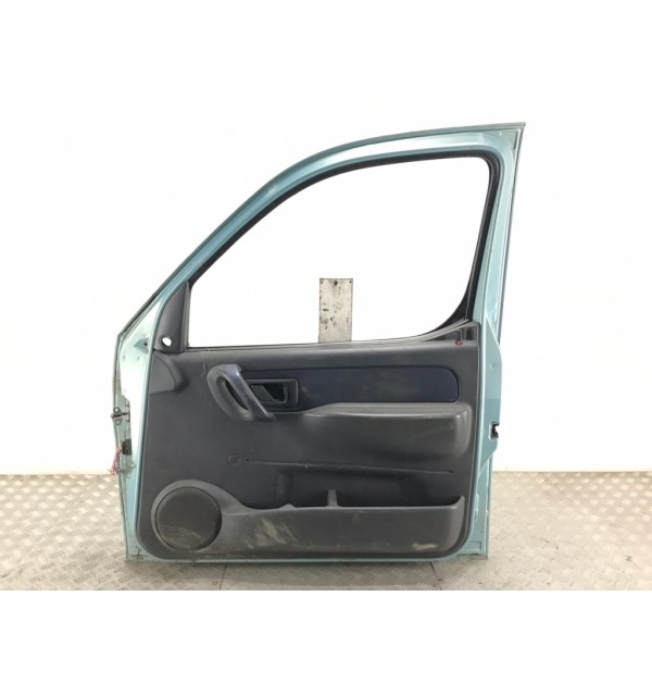 Дверь передняя правая бу для Citroen Berlingo  1.9 D,  2005 г.