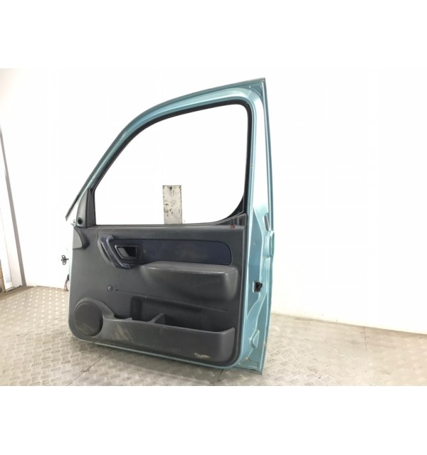Дверь передняя правая бу для Citroen Berlingo  1.9 D,  2005 г.
