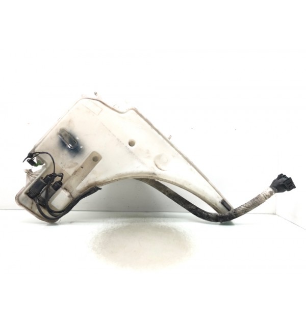 Бачок омывателя бу для BMW 3 E90/E91/E92/E93 2.0 TD,  2005 г.