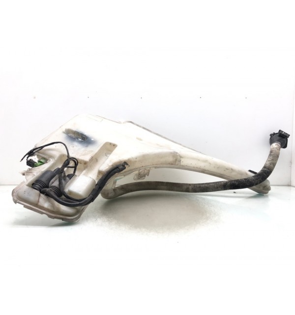 Бачок омывателя бу для BMW 3 E90/E91/E92/E93 2.0 TD,  2005 г.