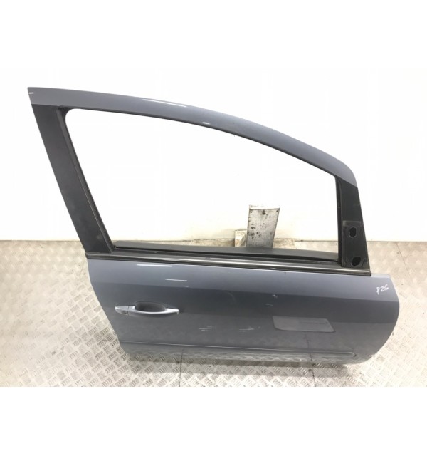 Дверь передняя правая бу для Opel Zafira B 1.8 i,  2008 г.