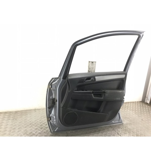 Дверь передняя правая бу для Opel Zafira B 1.8 i,  2008 г.