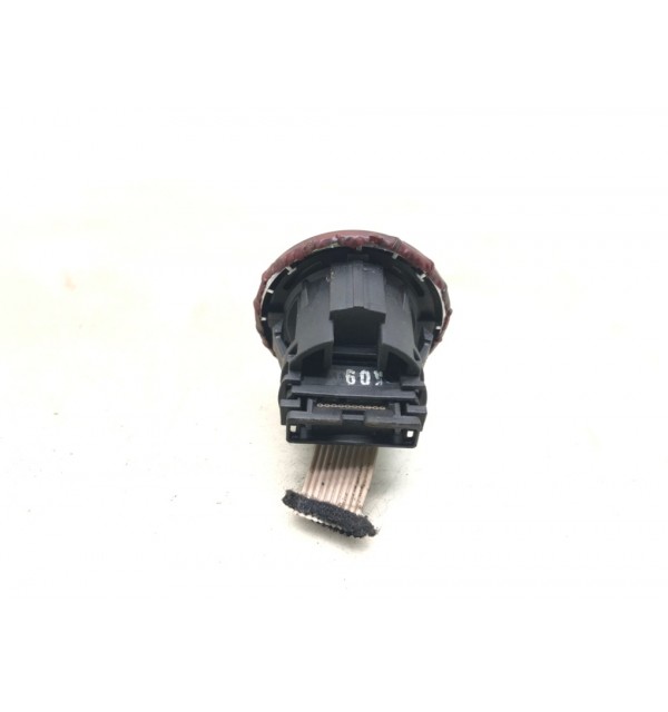 Кнопка запуска двигателя бу для BMW 1 E87/E81/E82/E88 2.0 TD,  2011 г.