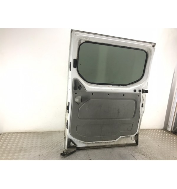 Дверь сдвижная правая бу для Nissan Primastar  1.9 DCi,  2004 г.