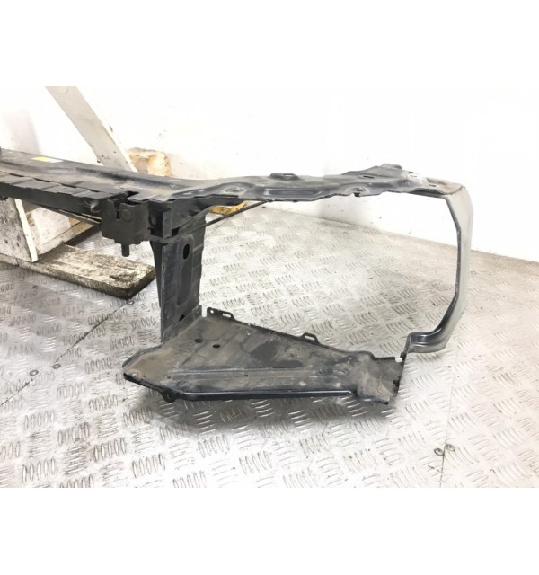 Панель передняя (телевизор) бу для Land Rover Freelander 2 2.2 TD,  2014 г.