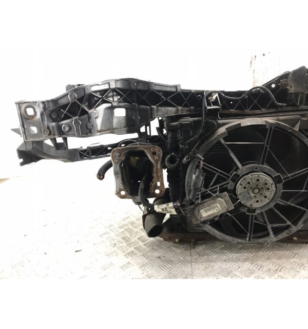 Панель передняя (телевизор) бу для Ford Focus 2 1.8 TDCi,  2007 г.