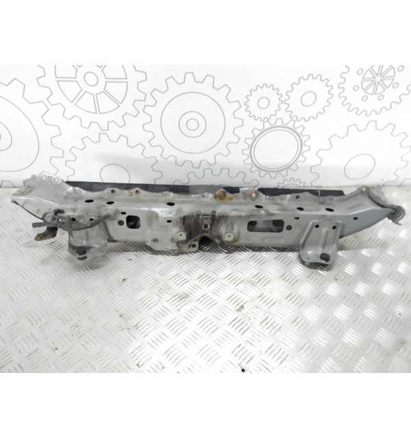 Планка под капот бу для Toyota Yaris XP9 1.4 D-4D,  2006 г. бу контрактные купить в Спб