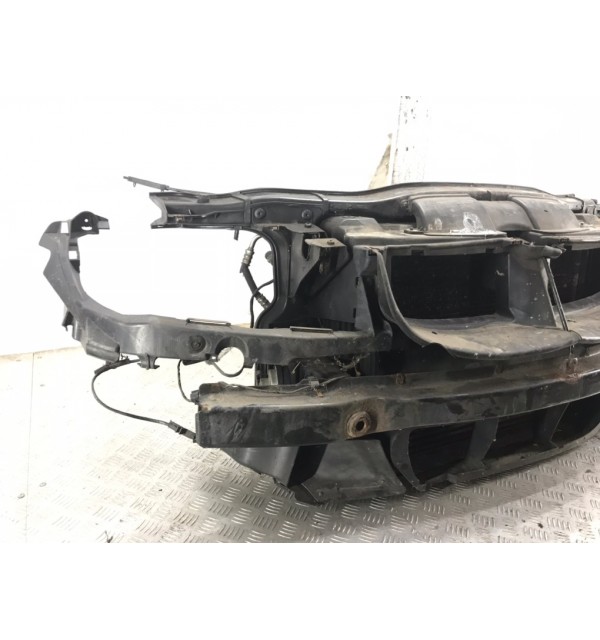 Панель передняя (телевизор) бу для BMW 3 E90/E91/E92/E93 2.0 TD,  2005 г.
