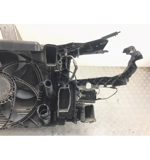 Панель передняя (телевизор) бу для BMW 3 E90/E91/E92/E93 2.0 TD,  2005 г.