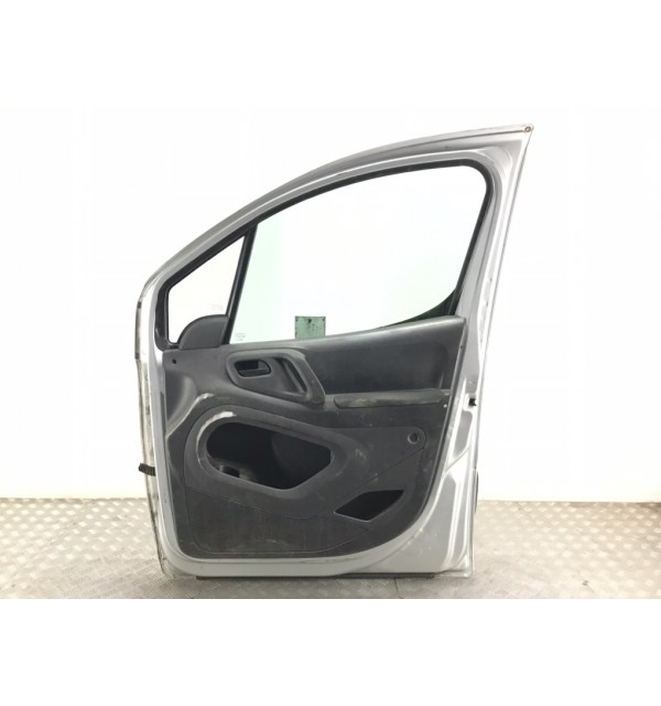 Дверь передняя правая бу для Citroen Berlingo 2 1.6 i,  2010 г.