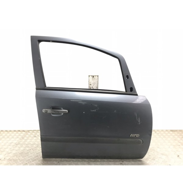 Дверь передняя правая бу для Opel Zafira B 1.6 i,  2006 г.