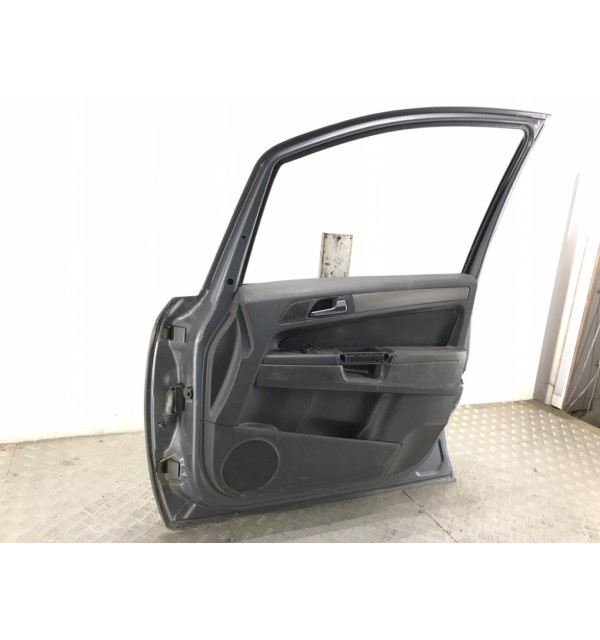 Дверь передняя правая бу для Opel Zafira B 1.6 i,  2006 г.