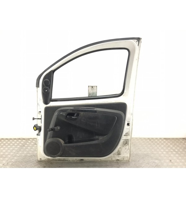 Дверь передняя правая бу для Fiat Fiorino  1.3 JTD,  2011 г.