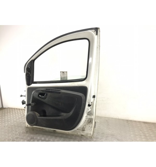 Дверь передняя правая бу для Fiat Fiorino  1.3 JTD,  2011 г.