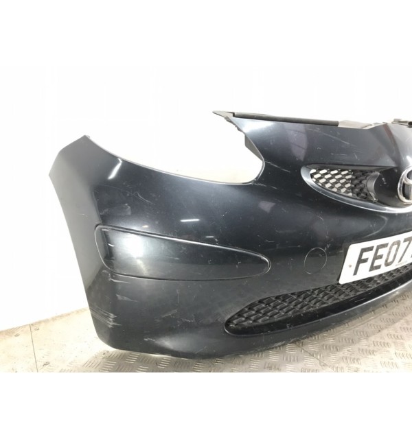 Бампер передний бу для Toyota Aygo  1.0 i,  2007 г.