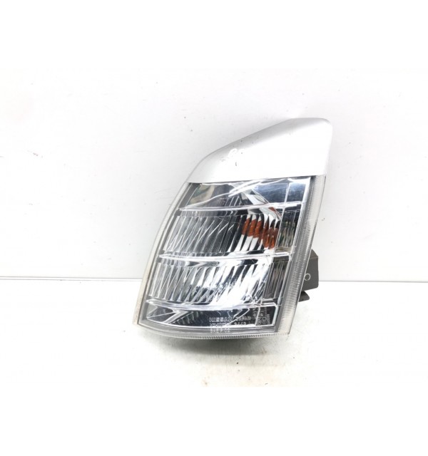 Поворотник левый бу для Nissan X-Trail T30 2.2 DCi,  2005 г.
