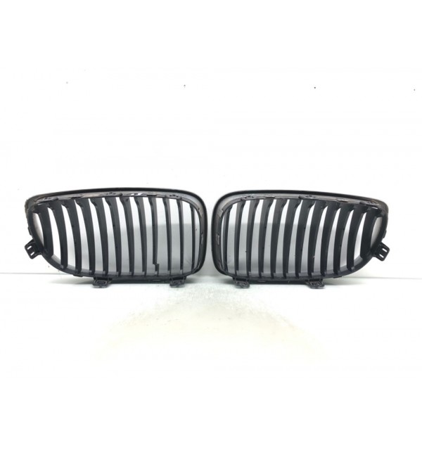 Решетка радиатора бу для BMW 1 E87/E81/E82/E88 2.0 TD,  2010 г.
