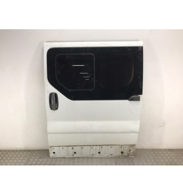 Дверь сдвижная левая бу для Opel Vivaro  2.0 CDTi,  2007 г.